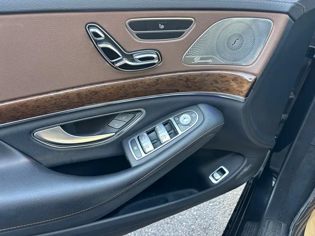 Mercedes-Benz S-Class — миниатюра 3