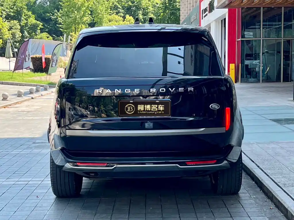 Land Rover Range Rover 2023 3.0 L6 360PS
