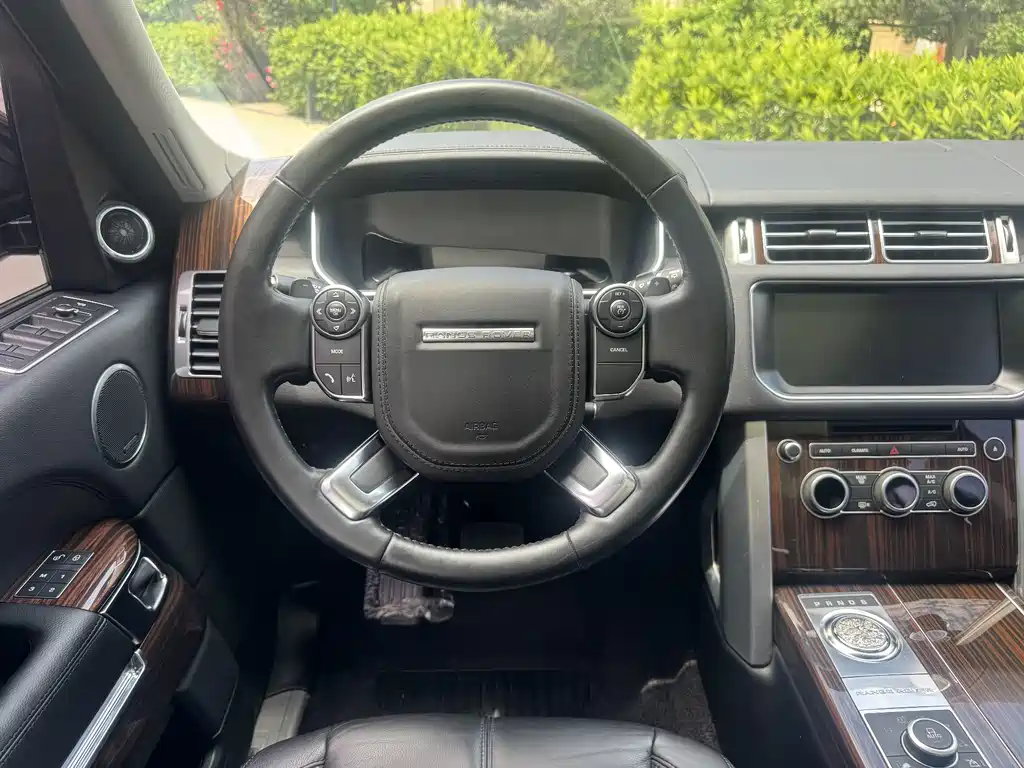 Land Rover Range Rover — миниатюра 6