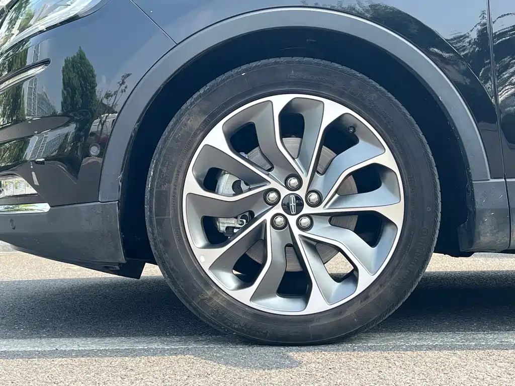 Lincoln Nautilus — миниатюра 9