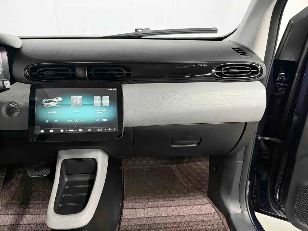 Leapmotor Leapmotor T03 — миниатюра 18
