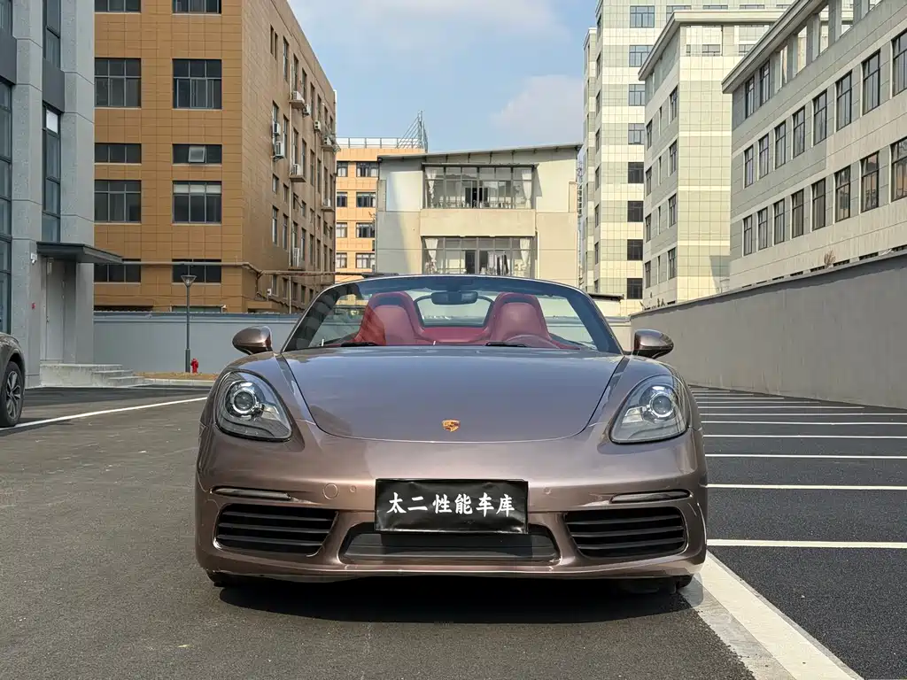 PORSCHE 718