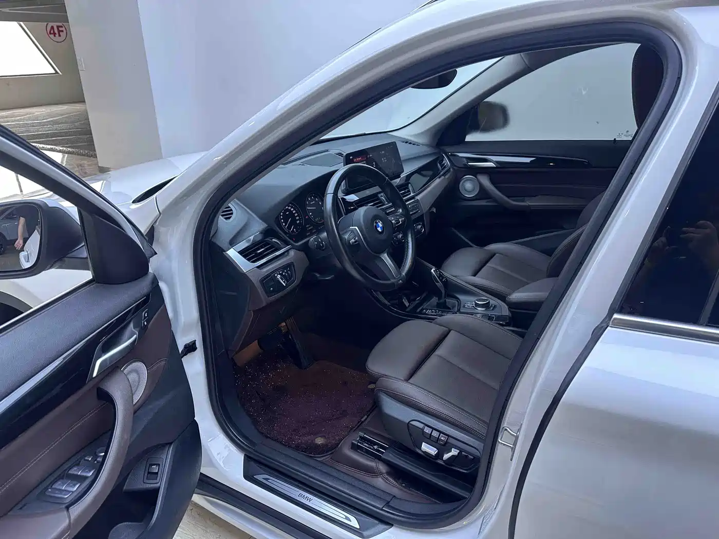 BMW X1 id 4669312 из Китая 12