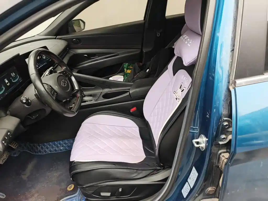 Hyundai Elantra — миниатюра 15