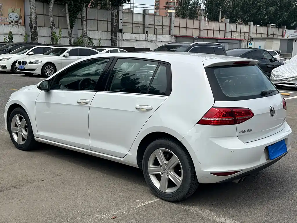 Volkswagen Golf 2014 1.4TSI MT Comfort