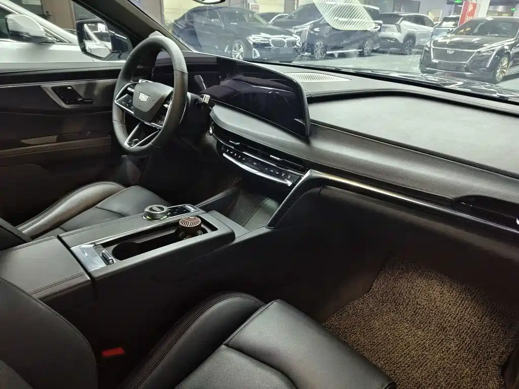 Cadillac CT6 — миниатюра 13