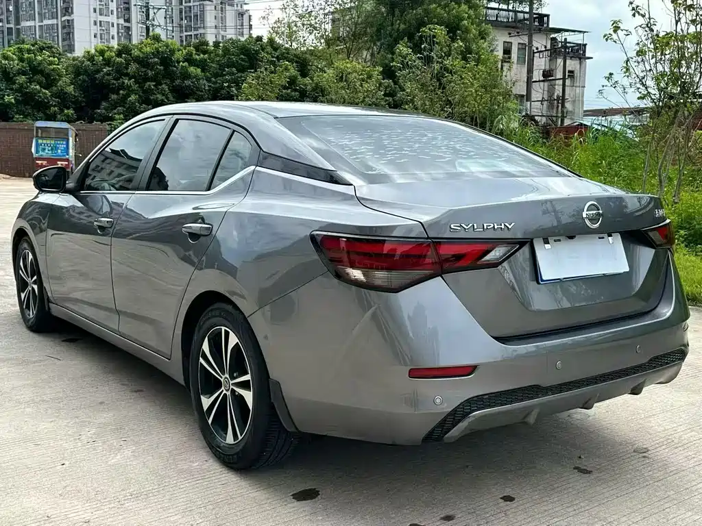 Nissan Sylphy — миниатюра 9