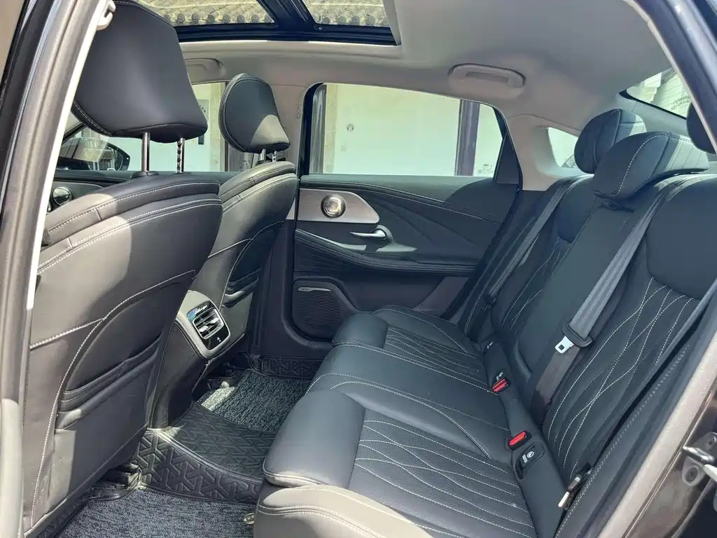 Chery Arrizo 8 — миниатюра 12