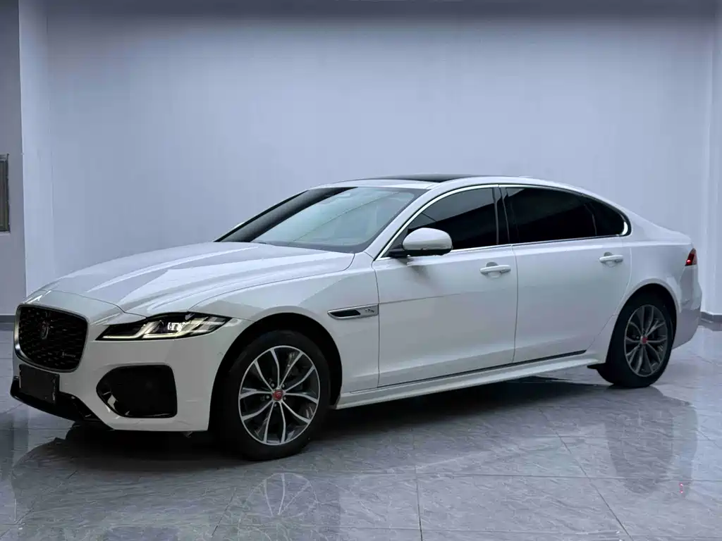 Купить Jaguar XFL