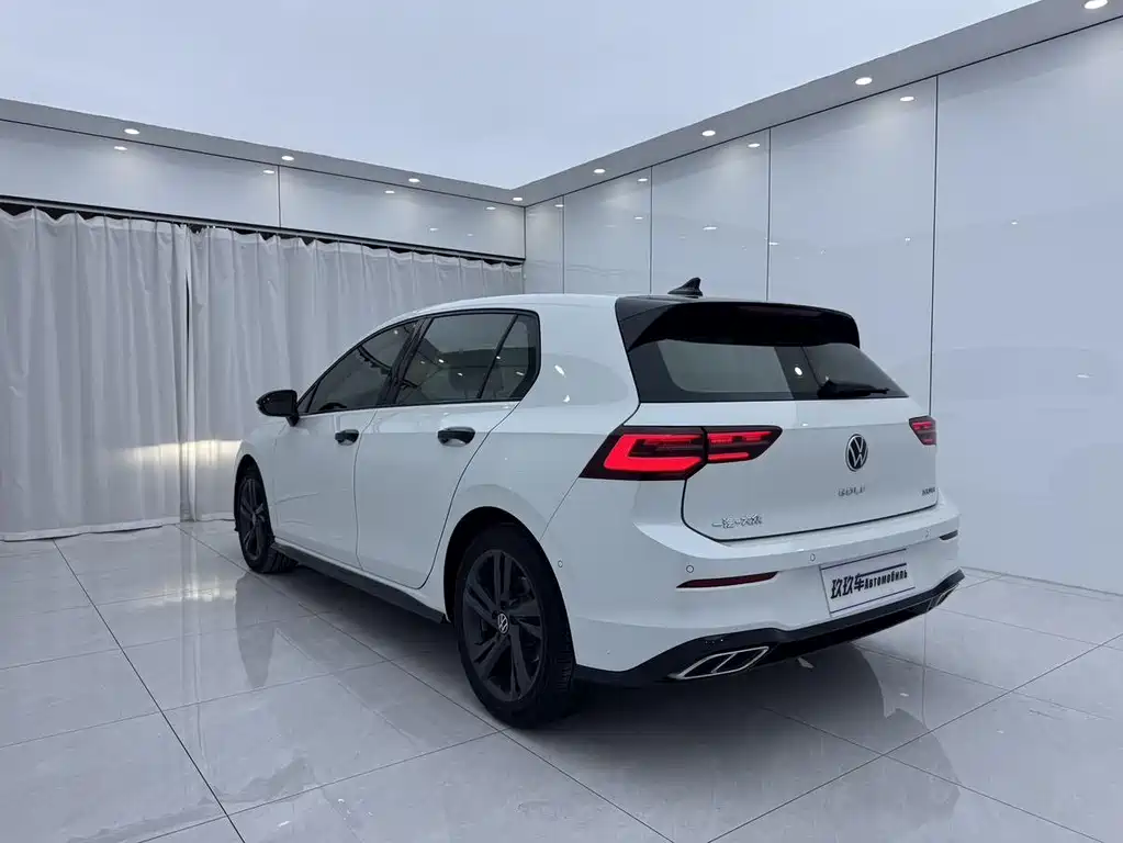 Volkswagen Golf — миниатюра 6