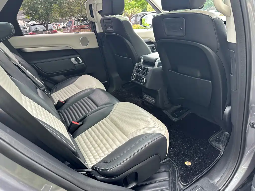 Land Rover Discovery — миниатюра 32