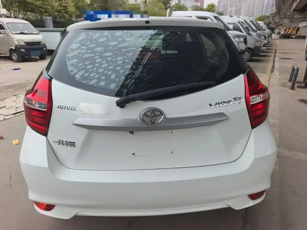 Toyota Vios FS — миниатюра 6