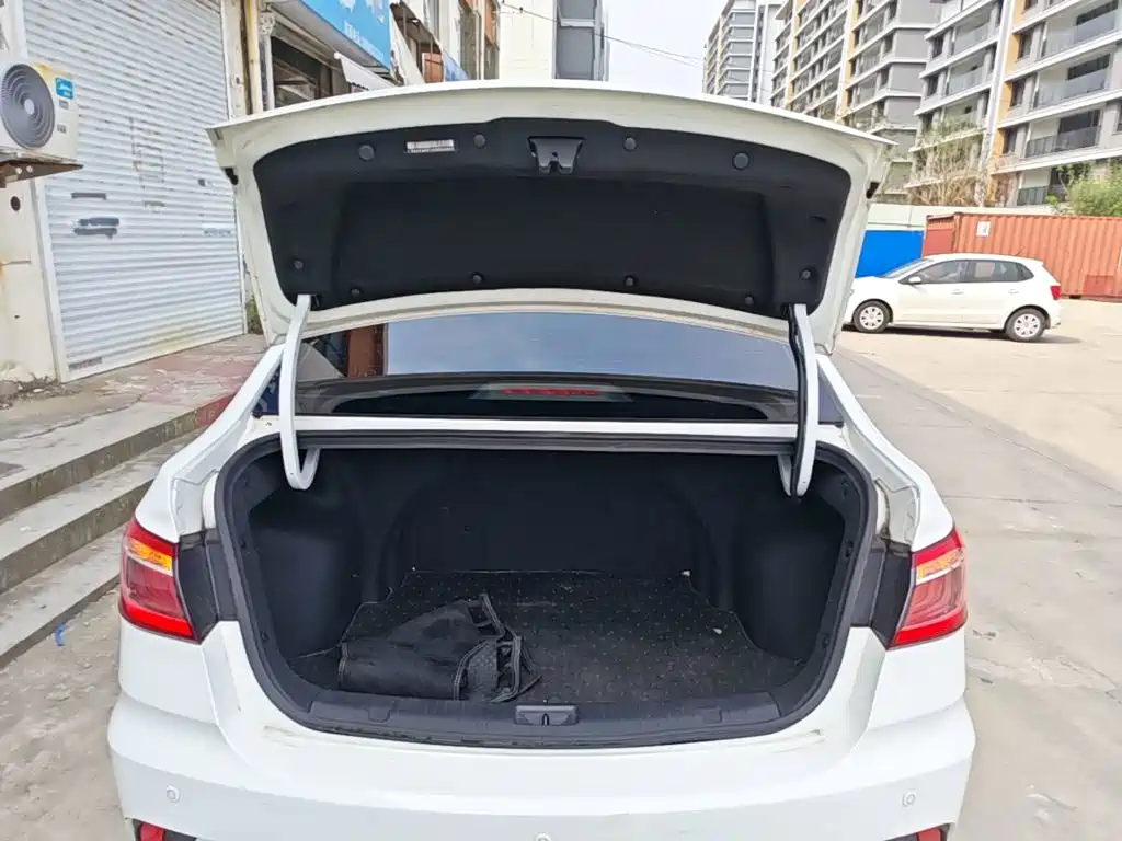 Changan Eado DT — миниатюра 19