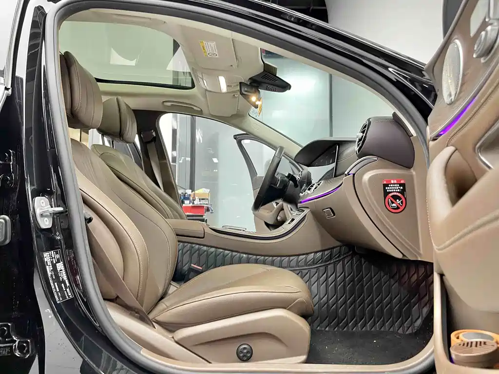 Mercedes-Benz E-Class — миниатюра 5