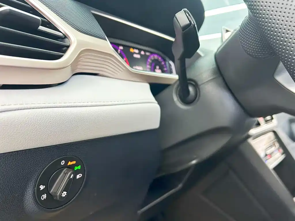 Volkswagen Tharu — миниатюра 10