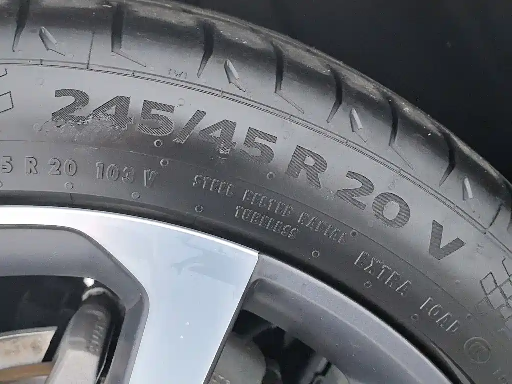 Lynk & Co 05 — миниатюра 24