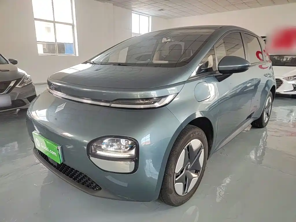 Baojun Yunduo — миниатюра 2