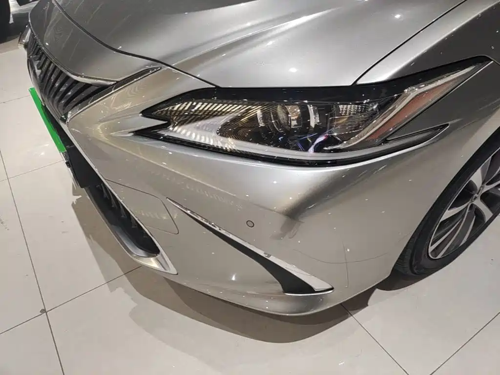 Lexus ES — миниатюра 24