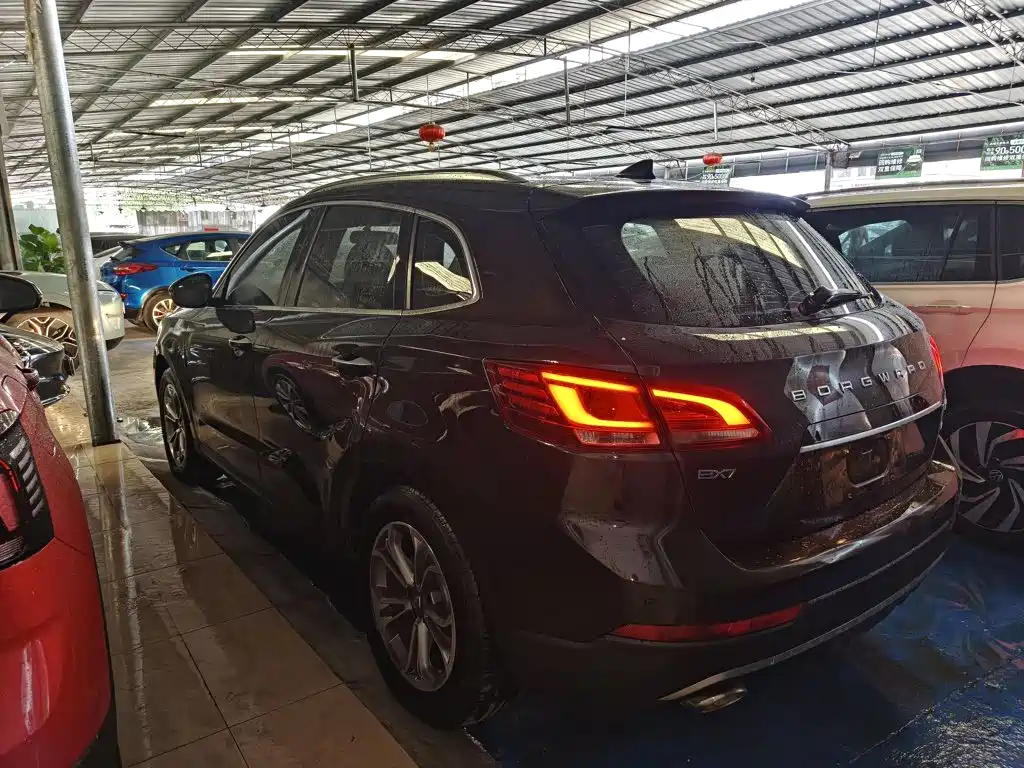 Borgward BX7 — миниатюра 5