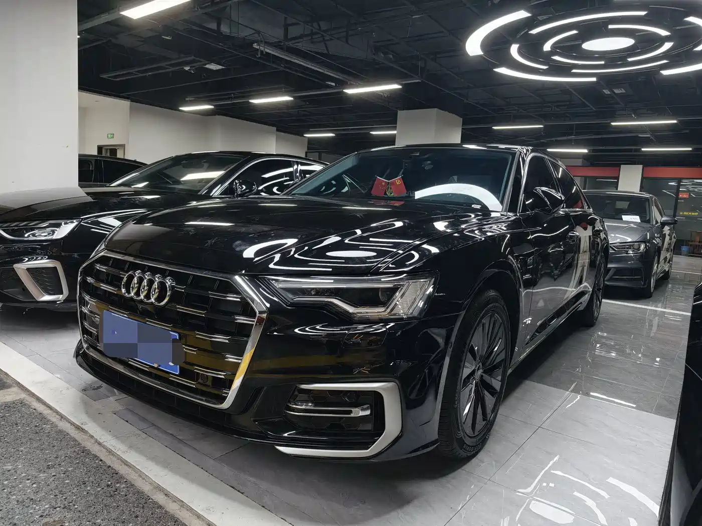 奥迪A6L 2023款 45 TFSI 臻选动感型 2023