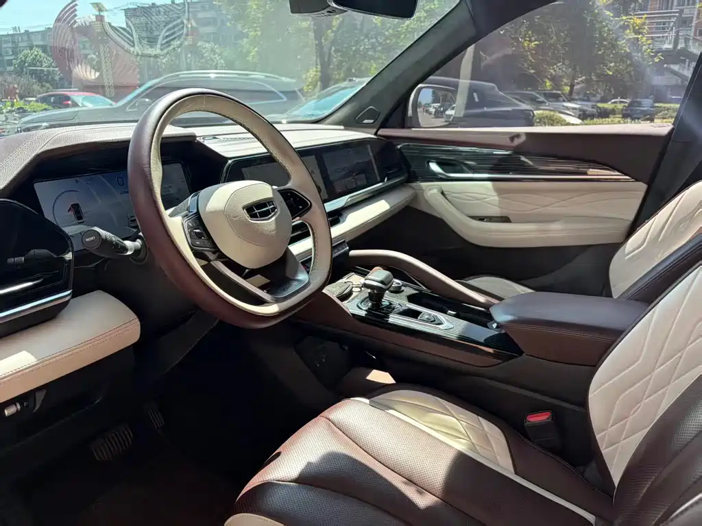 Geely Xingyue L — миниатюра 13
