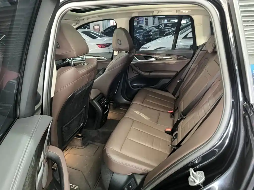 BMW X3 — миниатюра 17