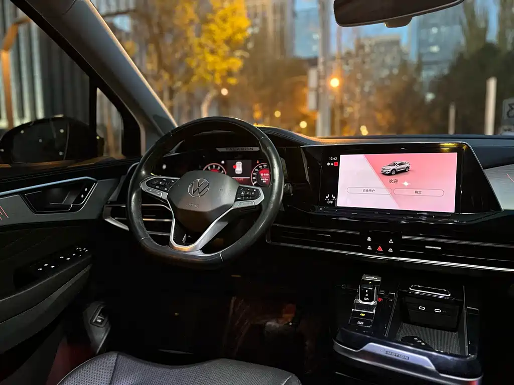 Volkswagen Viloran 2022 380TSI Luxury Pro 7 мест