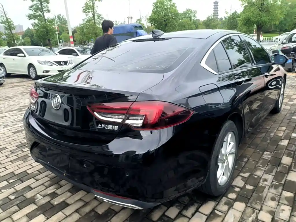 Buick Regal — миниатюра 7