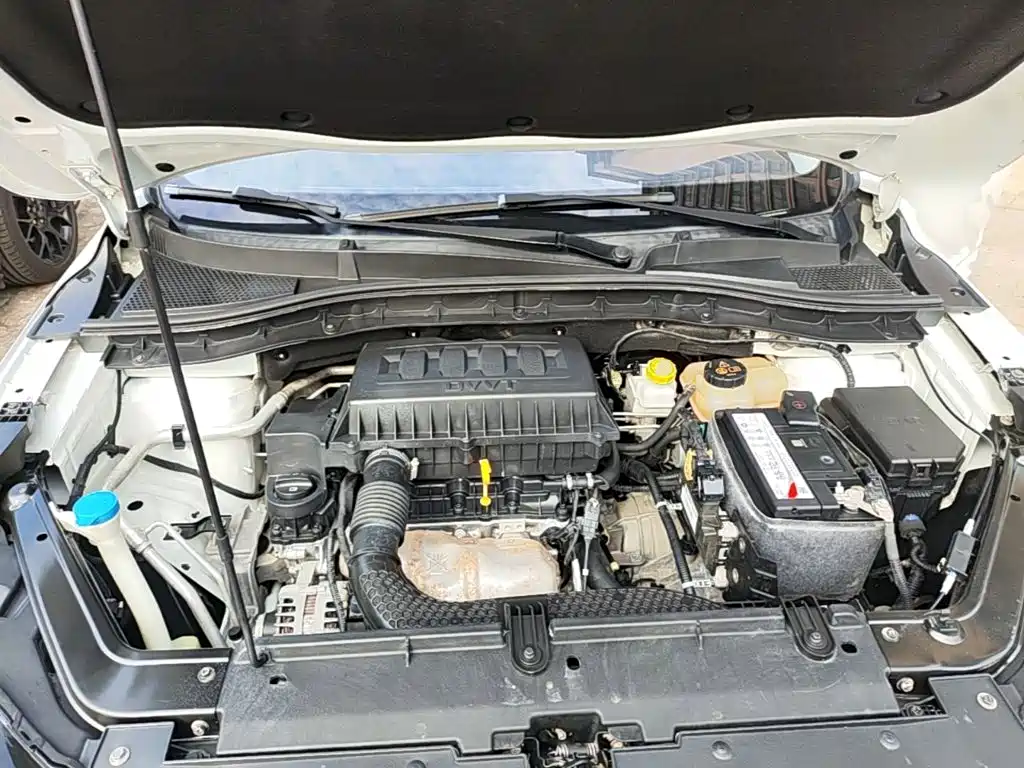 Roewe RX3 — миниатюра 20