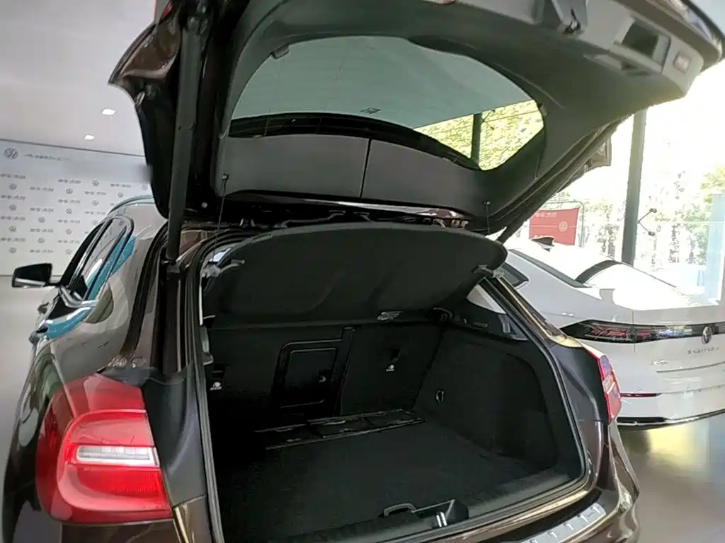 Mercedes-Benz GLA — миниатюра 19