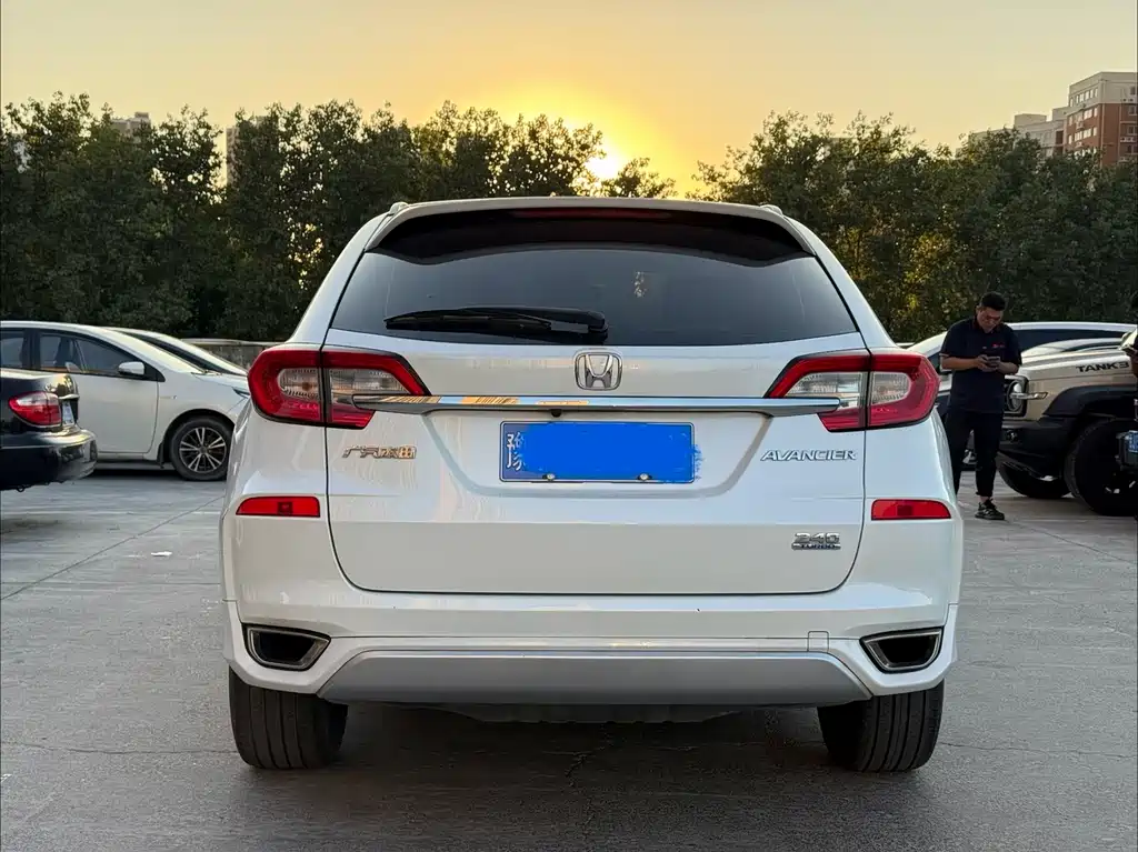 Honda Avancier — миниатюра 11