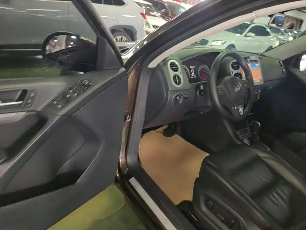 Volkswagen Tiguan — миниатюра 16