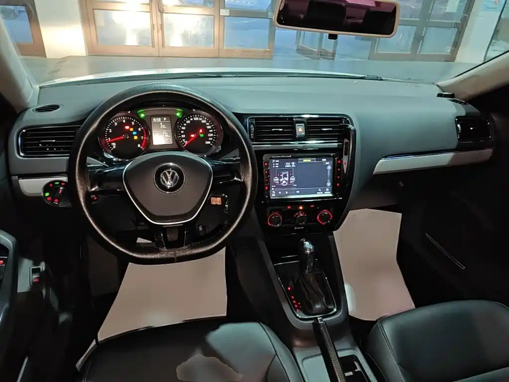 Volkswagen Sagitar — миниатюра 6