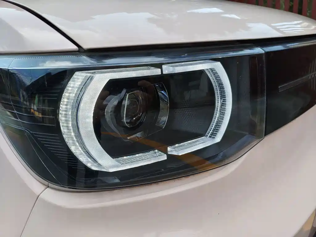 Wuling MINIEV — миниатюра 9