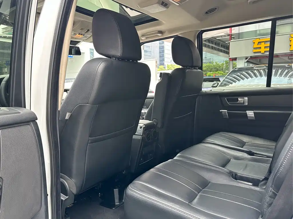 Land Rover Discovery — миниатюра 27