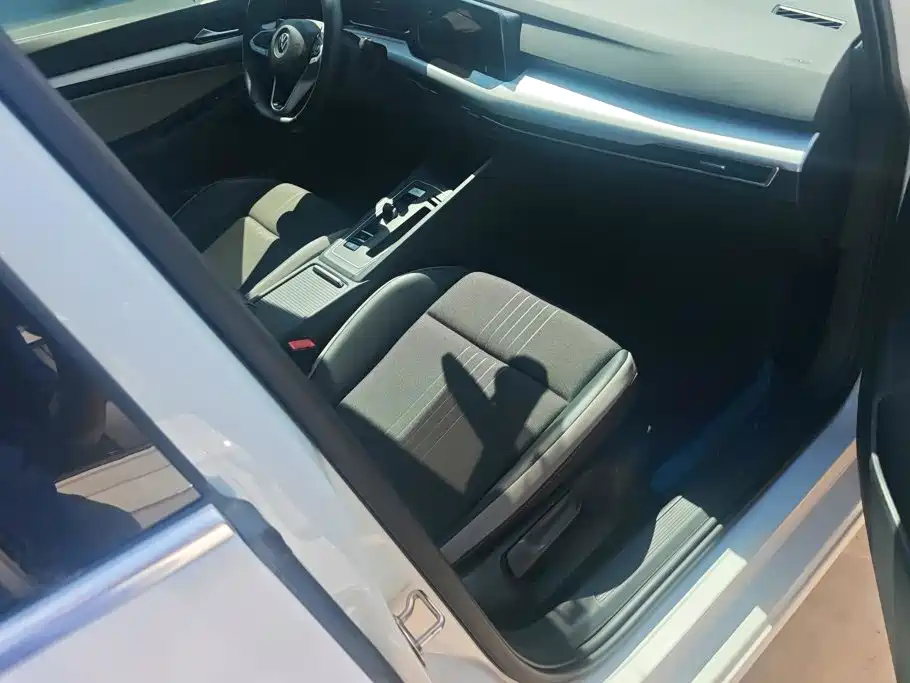 Volkswagen Golf — миниатюра 8