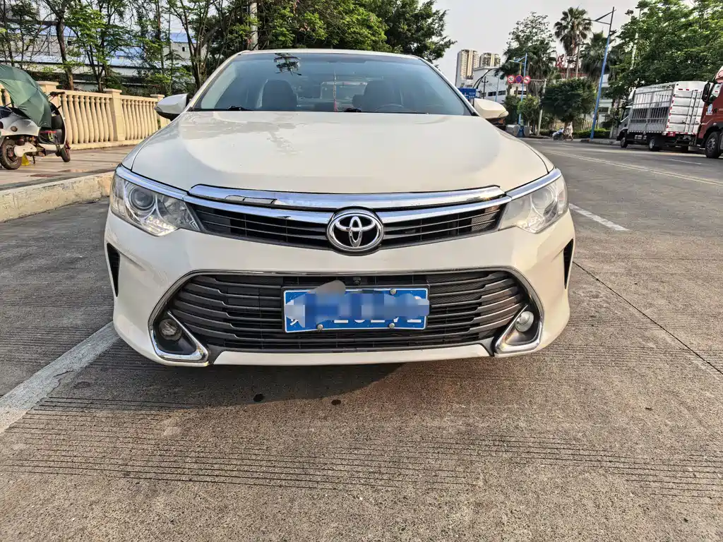 Toyota Camry — миниатюра 2