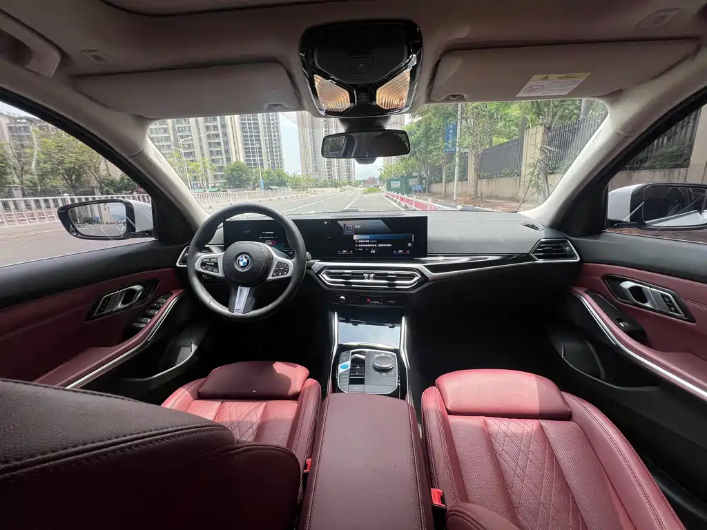 BMW i3 2023 eDrive 40 L Sport
