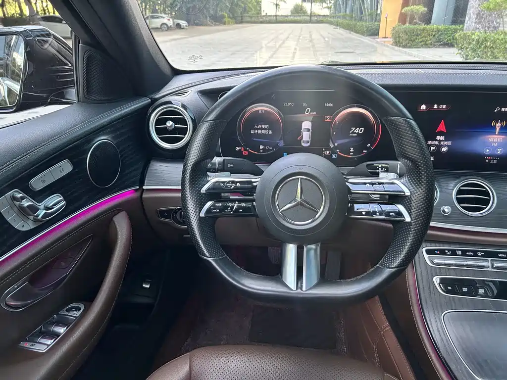 MERCEDES-BENZ E CLASS