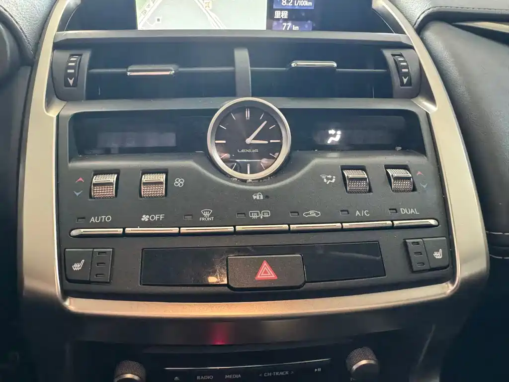 Lexus NX — миниатюра 13