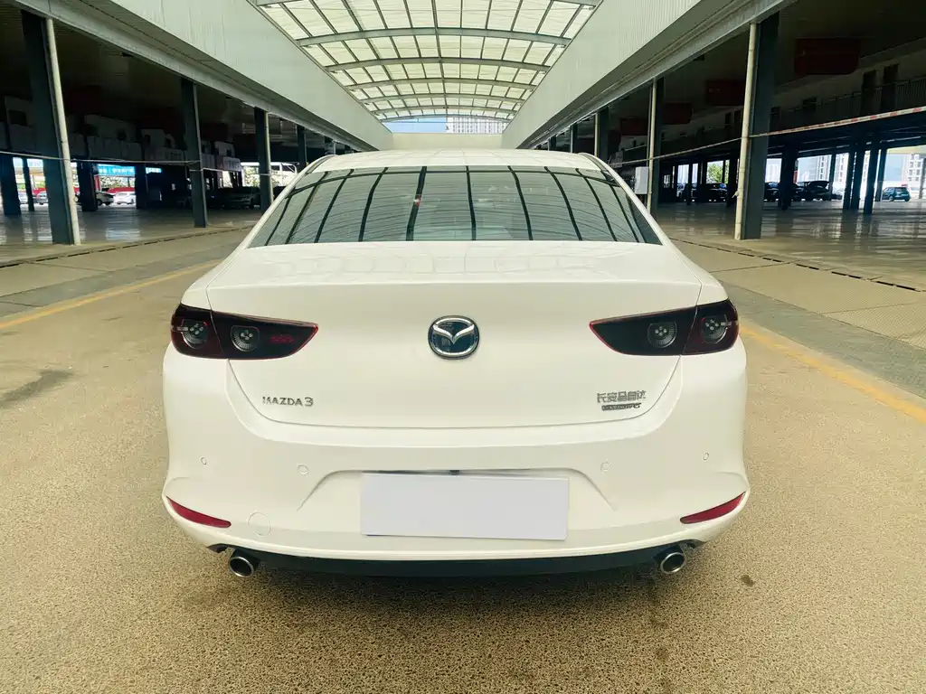 Mazda 3 Axela — миниатюра 8