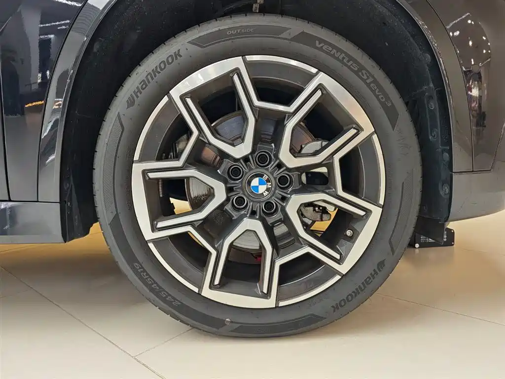 BMW X1 — миниатюра 9