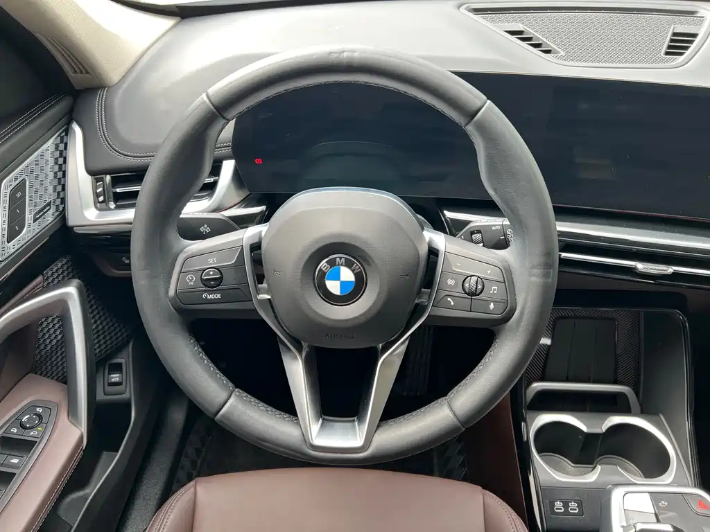 BMW X1 — миниатюра 13