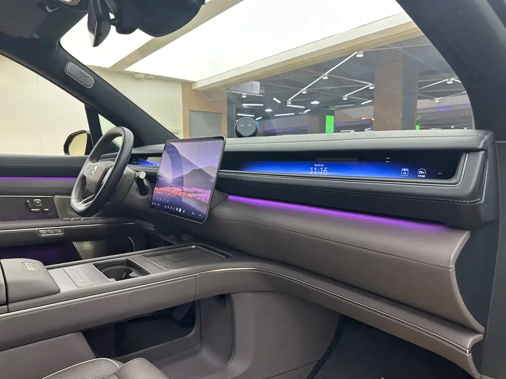NIO ES8 — миниатюра 24