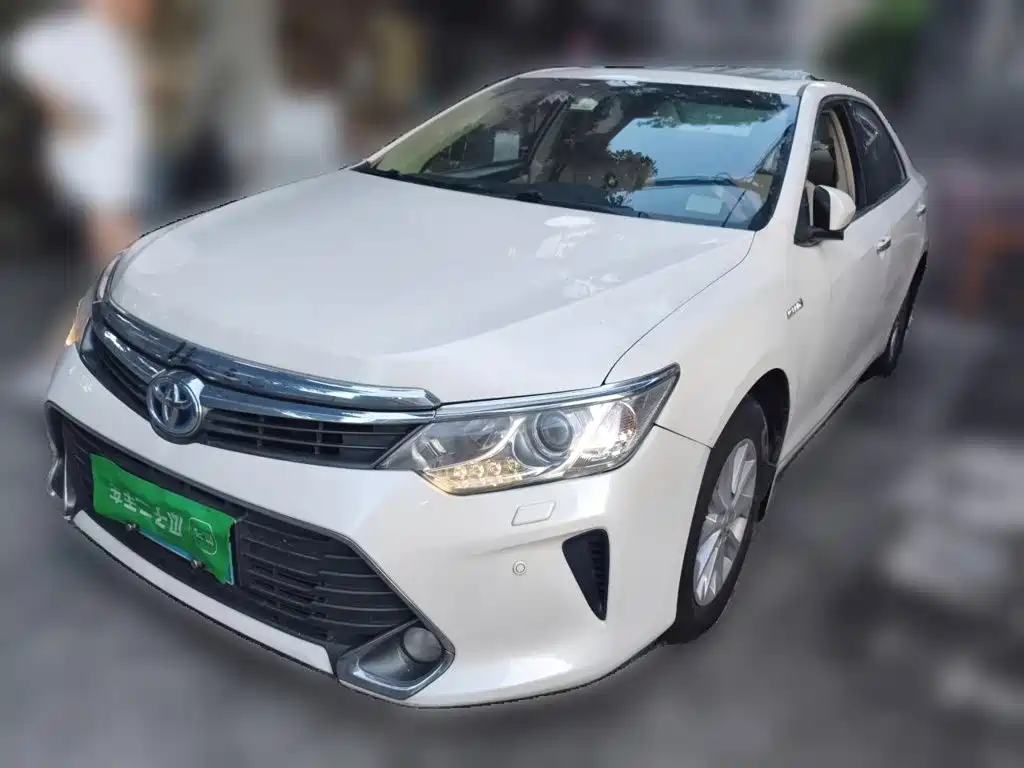 Toyota Camry — миниатюра 2