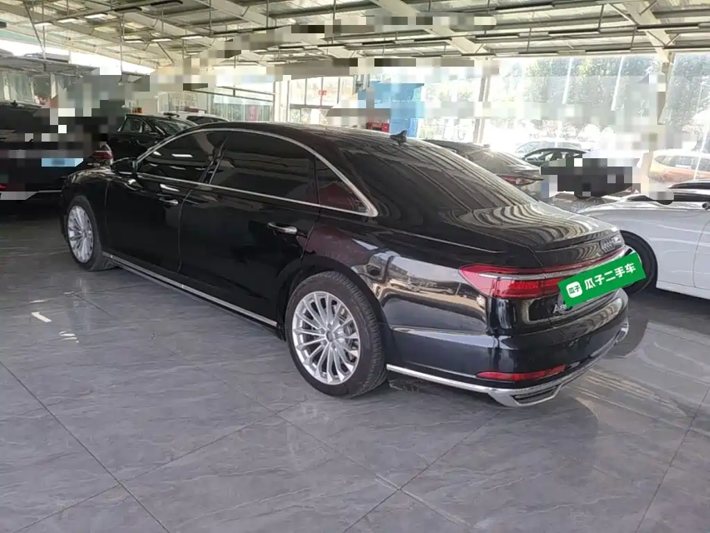 Audi A8 — миниатюра 5