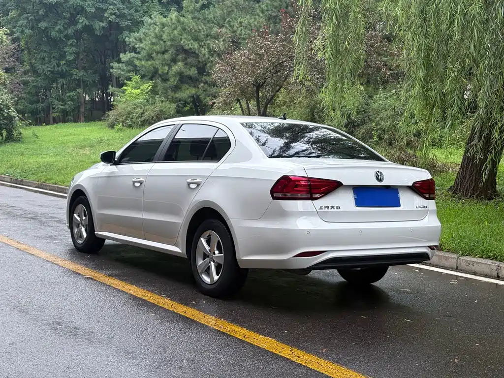 Volkswagen Lavida — миниатюра 3