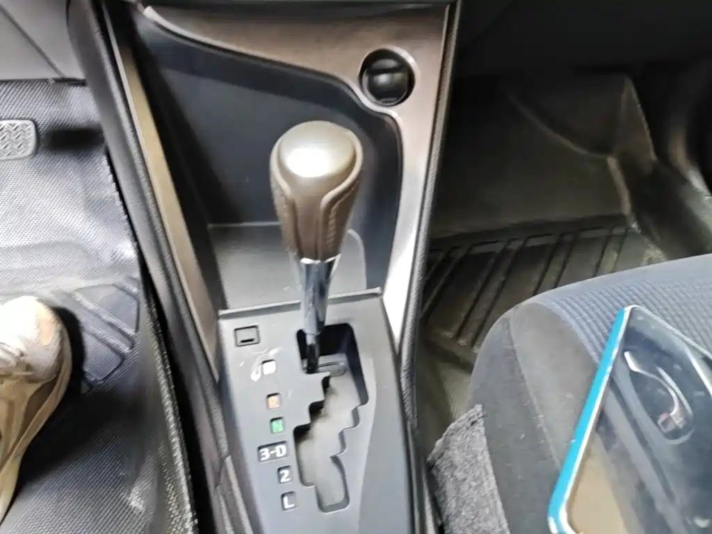 Toyota Yaris L — миниатюра 14