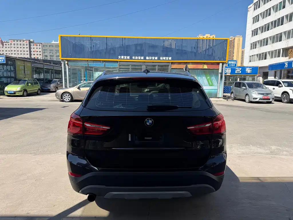 BMW X1 — миниатюра 10