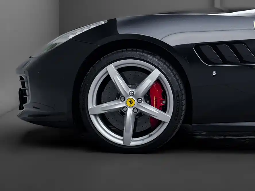 Ferrari GTC4Lusso 2017 3.9T V8